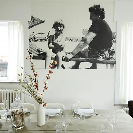 Bonnie's Beachhouse - Aan Zee