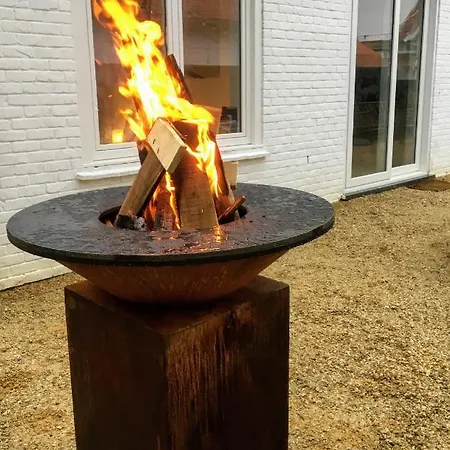 Bonnie's Beachhouse - Aan Zee Σπίτι διακοπών *